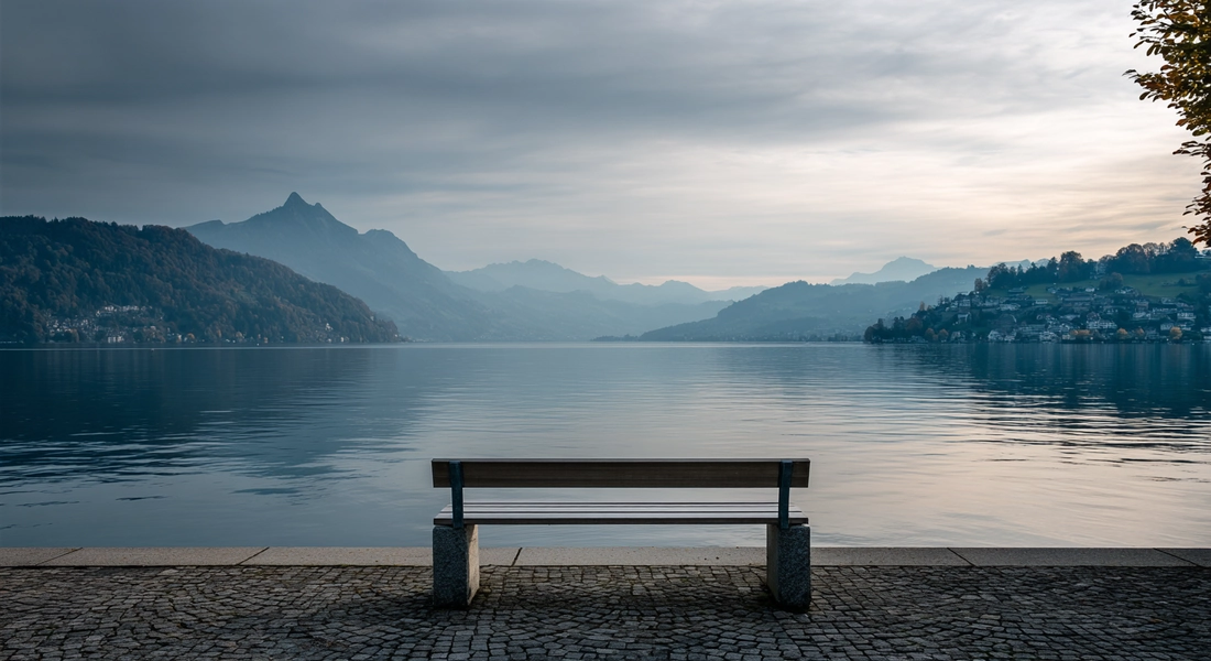 Bank mit Blick auf den Vierwaldstättersee