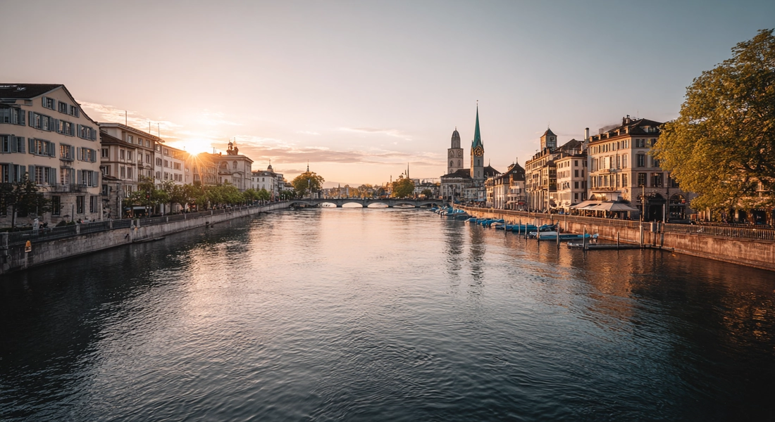 Spaziergang entlang der Limmat in Zürich